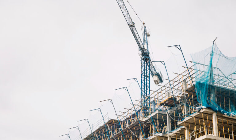 crane-building-construction